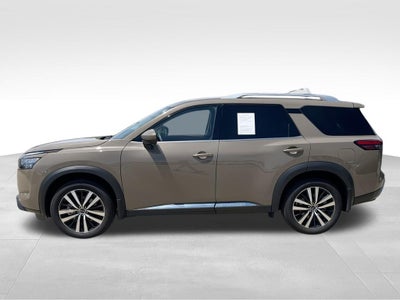2025 Nissan Pathfinder Platinum