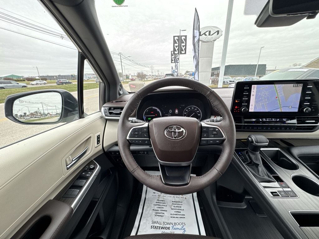 2023 Toyota Sienna Platinum 7 Passenger