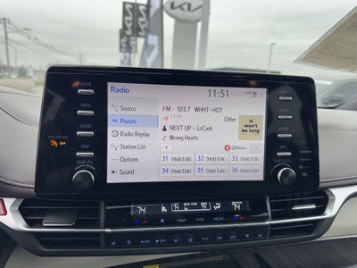 2023 Toyota Sienna Platinum 7 Passenger