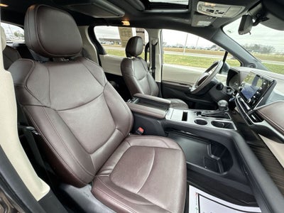 2023 Toyota Sienna Platinum 7 Passenger