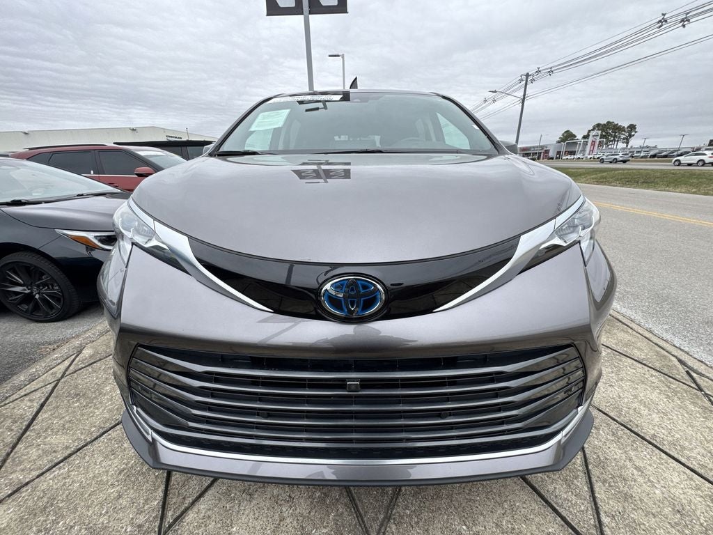 2023 Toyota Sienna Platinum 7 Passenger