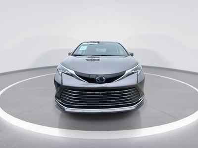 2023 Toyota Sienna Platinum 7 Passenger