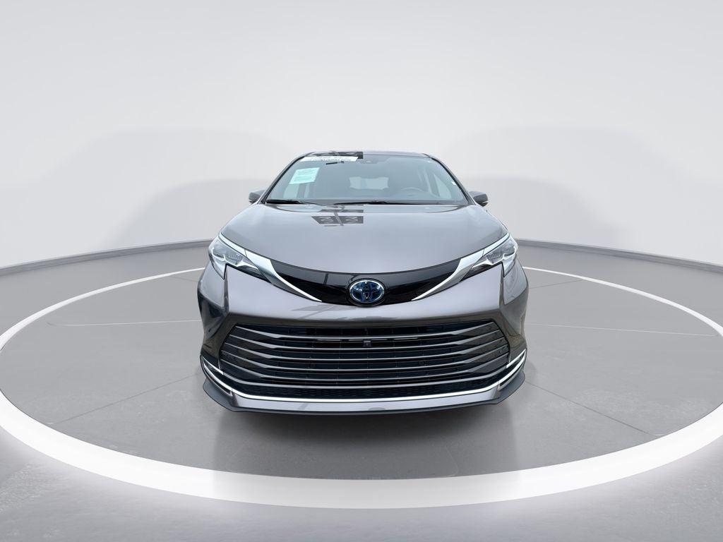 2023 Toyota Sienna Platinum 7 Passenger