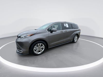 2023 Toyota Sienna Platinum 7 Passenger