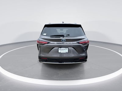 2023 Toyota Sienna Platinum 7 Passenger