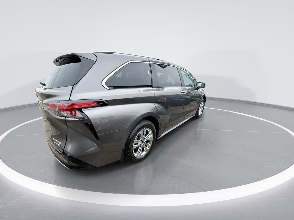 2023 Toyota Sienna Platinum 7 Passenger