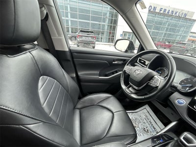 2022 Toyota Highlander Hybrid XLE