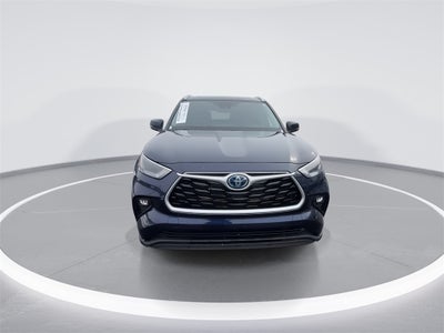 2022 Toyota Highlander Hybrid XLE