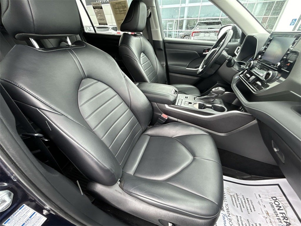 2022 Toyota Highlander Hybrid XLE