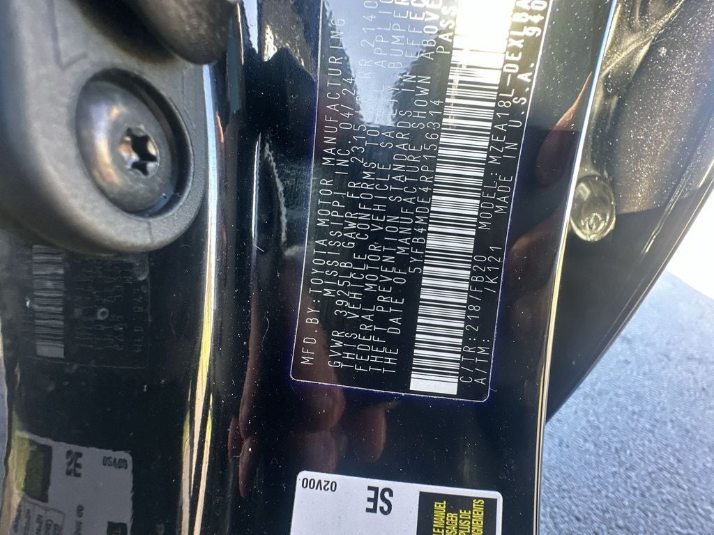 2024 Toyota Corolla LE