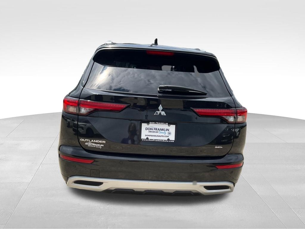 2023 Mitsubishi Outlander SEL