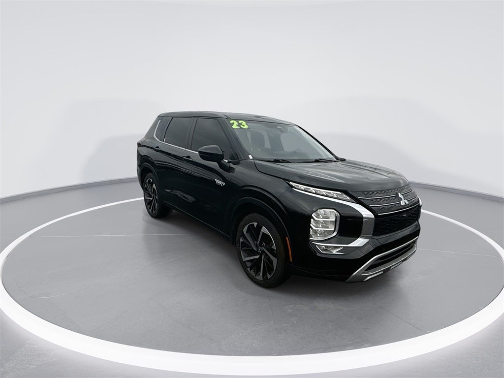 2023 Mitsubishi Outlander PHEV SE
