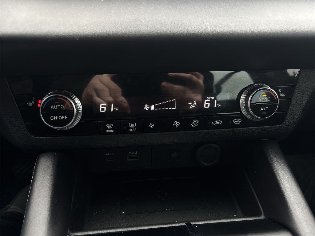 2023 Mitsubishi Outlander PHEV SE