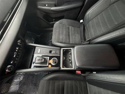 2023 Mitsubishi Outlander PHEV SE