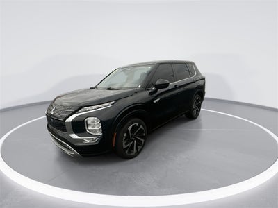 2023 Mitsubishi Outlander PHEV SE