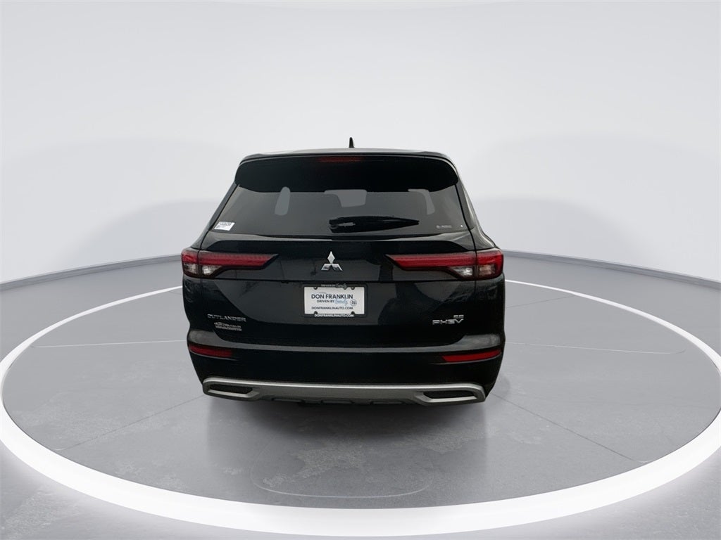 2023 Mitsubishi Outlander PHEV SE