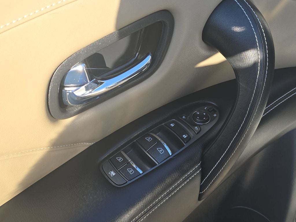 2022 INFINITI QX80 Premium Select