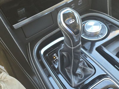 2022 INFINITI QX80 Premium Select