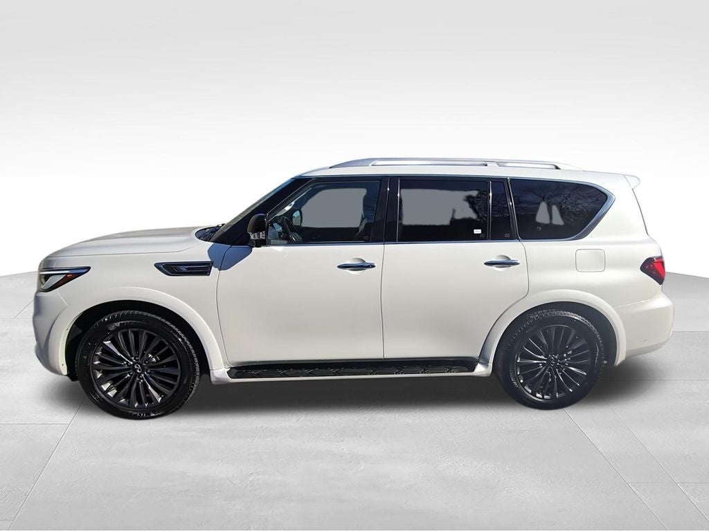 2022 INFINITI QX80 Premium Select