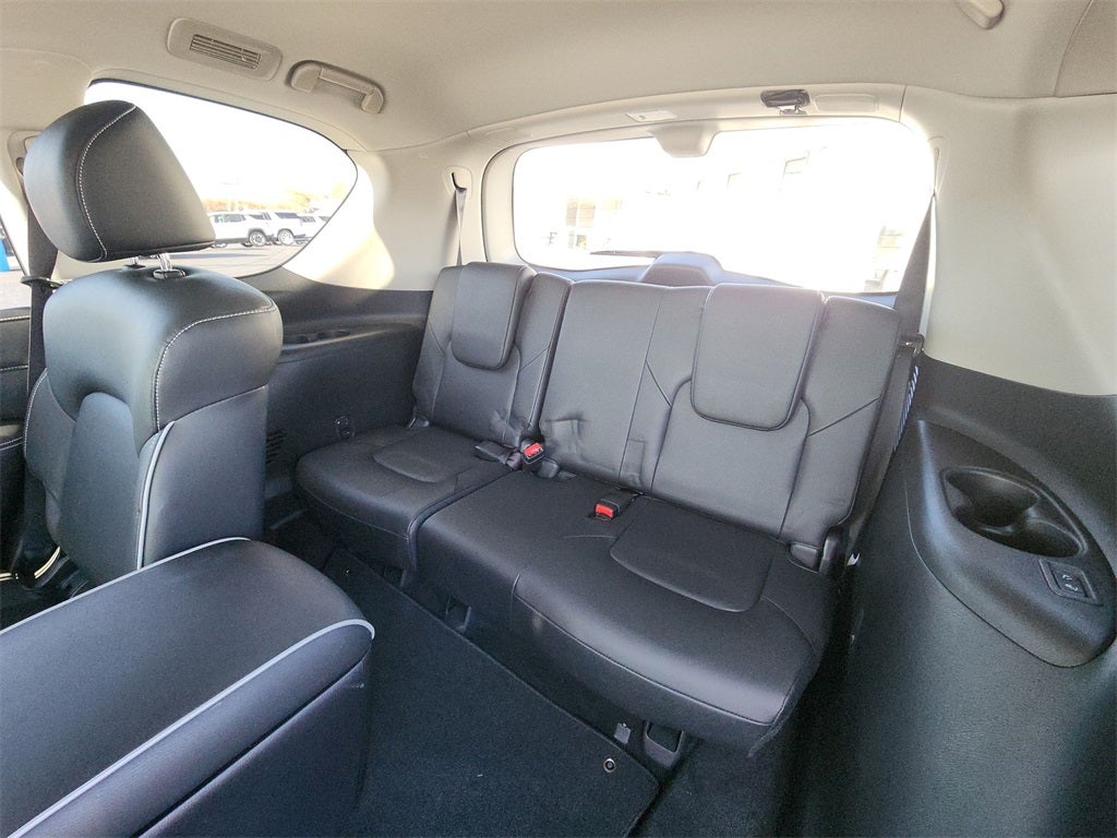 2024 INFINITI QX80 Premium Select