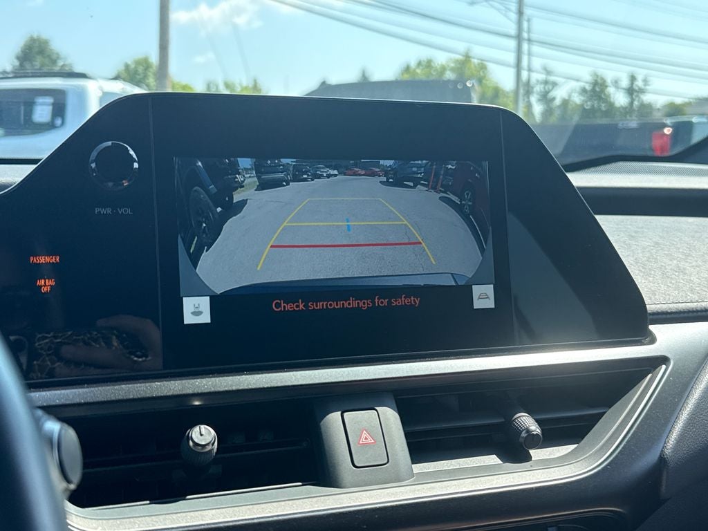 2025 Lexus UX 300h Premium