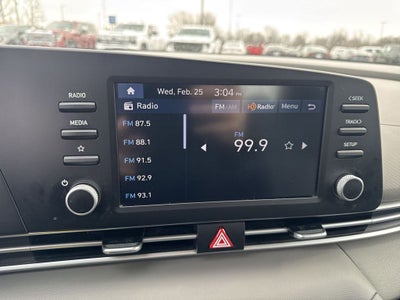 2024 Hyundai Elantra SE