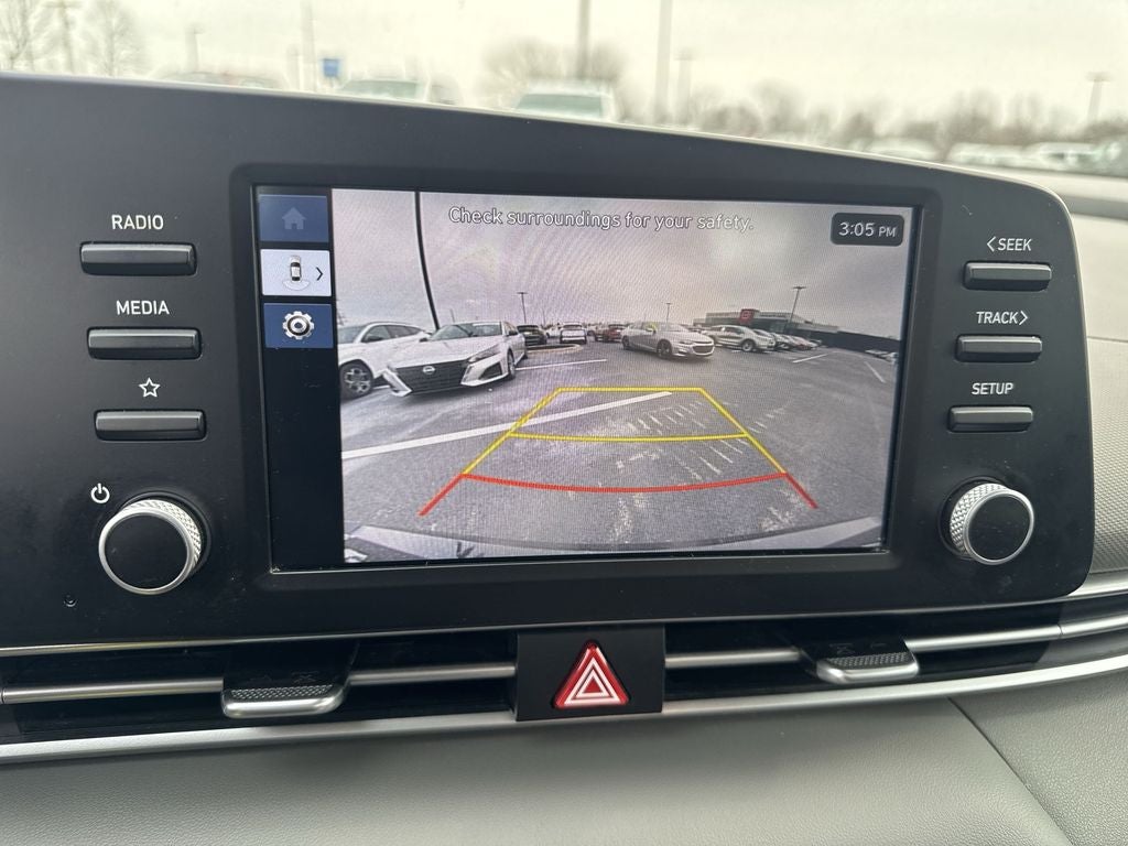 2024 Hyundai Elantra SE