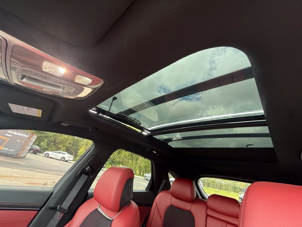 2023 Genesis GV70 2.5T