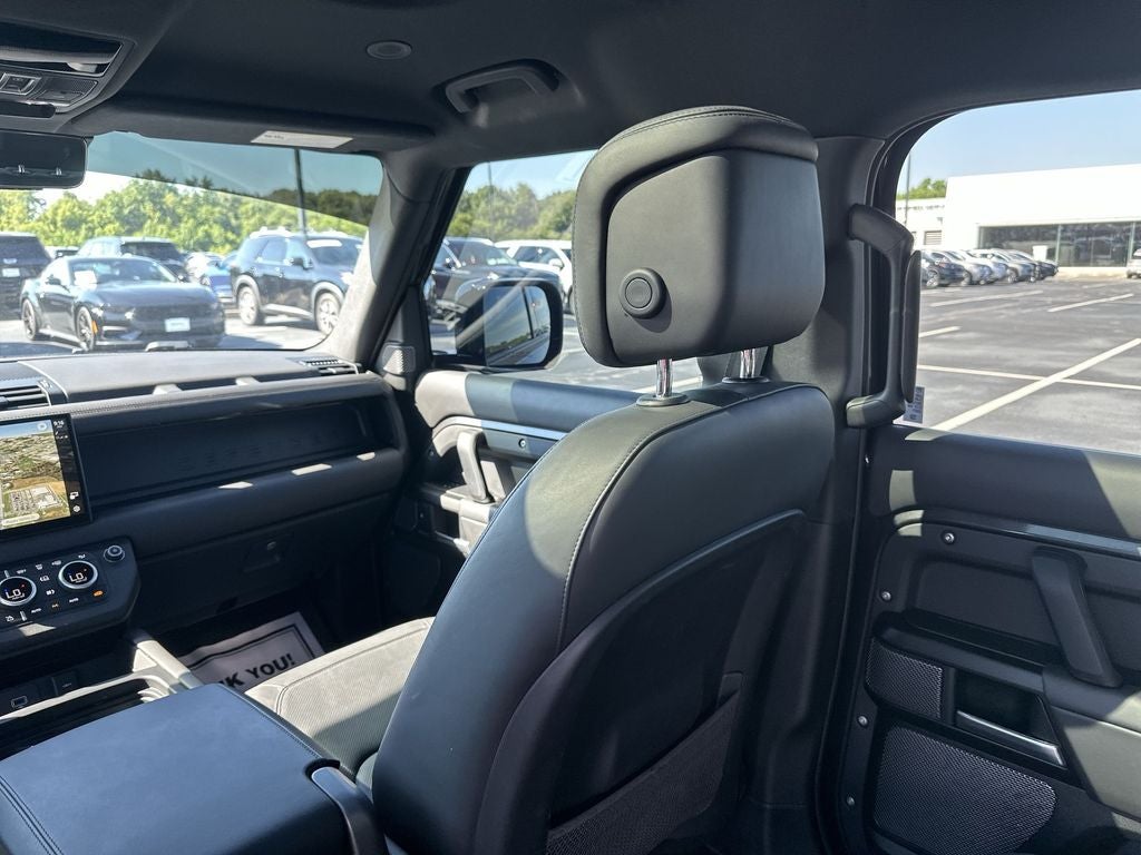 2023 Land Rover Defender 110 Base