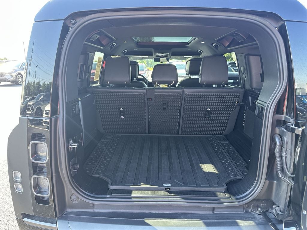 2023 Land Rover Defender 110 Base