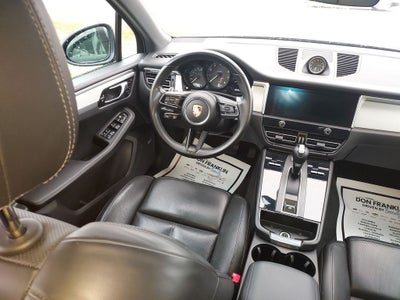 2022 Porsche Macan Base