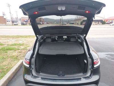 2022 Porsche Macan Base