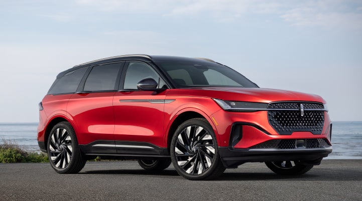 A 2024 Lincoln Nautilus® Reserve model is shown with the stylish available Jet Appearance Package. | Don Franklin Lincoln in London KY