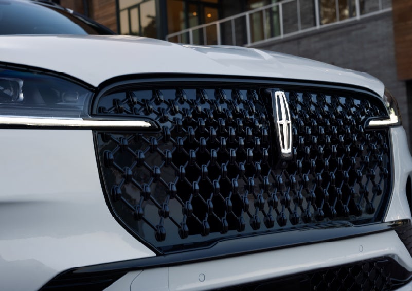 The front grille of a 2026 Lincoln Aviator® SUV is shown. | Don Franklin Lincoln in London KY
