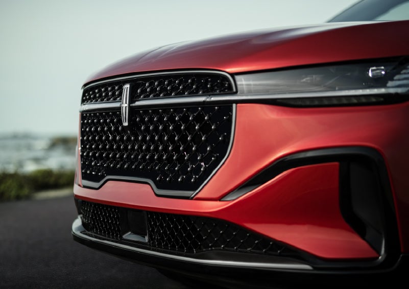 The sleek grille of a 2026 Lincoln Nautilus® SUV with the available Jet Appearance Package makes a bold statement. | Don Franklin Lincoln in London KY