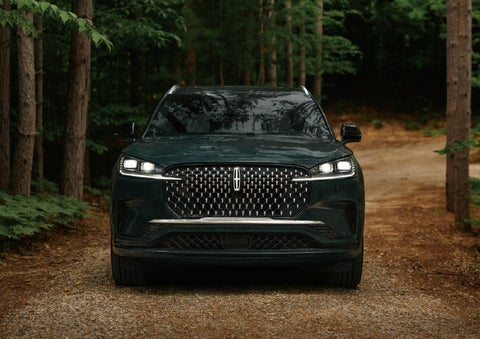The front grille of a 2027 Lincoln Aviator® Black Label™ SUV is shown. | Don Franklin Lincoln in London KY