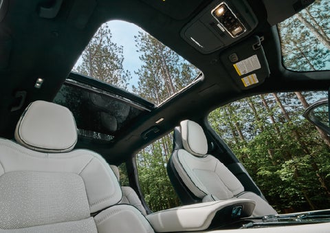 The front seats of a 2027 Lincoln Aviator® Black Label™ SUV | Don Franklin Lincoln in London KY