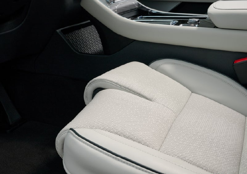 The front passenger Perfect Position seat is shown with the thigh extender adjusted.| Don Franklin Lincoln in London KY